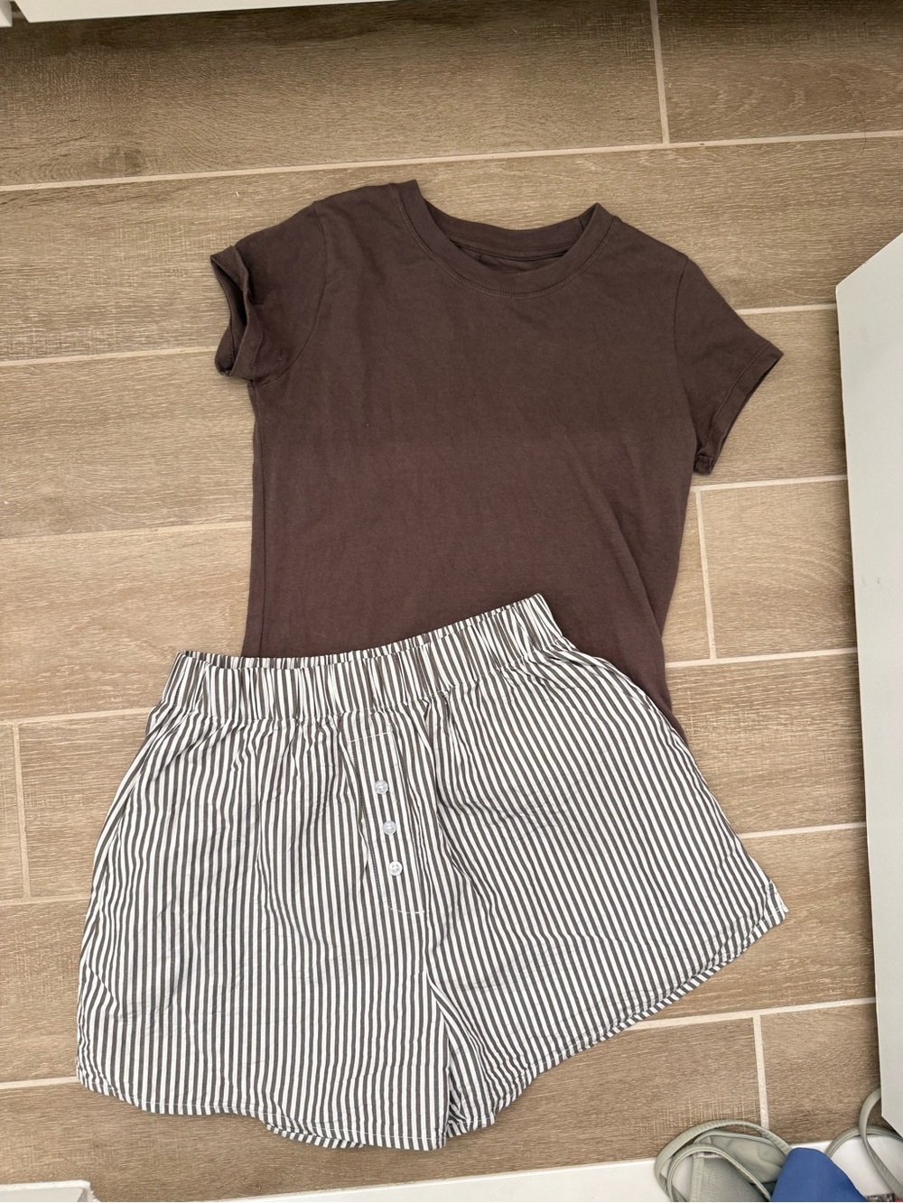 Daily Drills Poplin Resort Shorts Stripe (boxers) and Everyday Tee- Mocha